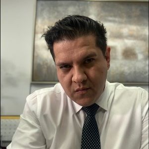 Meet your Posher, Luis